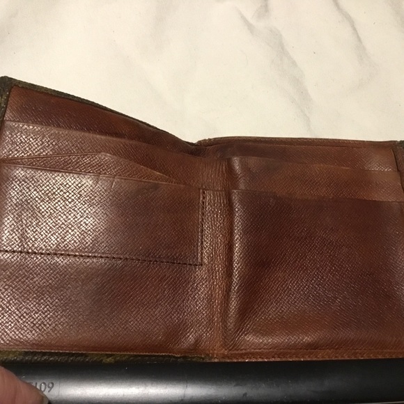 Sold Louis Vuitton Bifold Wallet & coin pocket Brown, made in France, date code - Picture 16 of 16